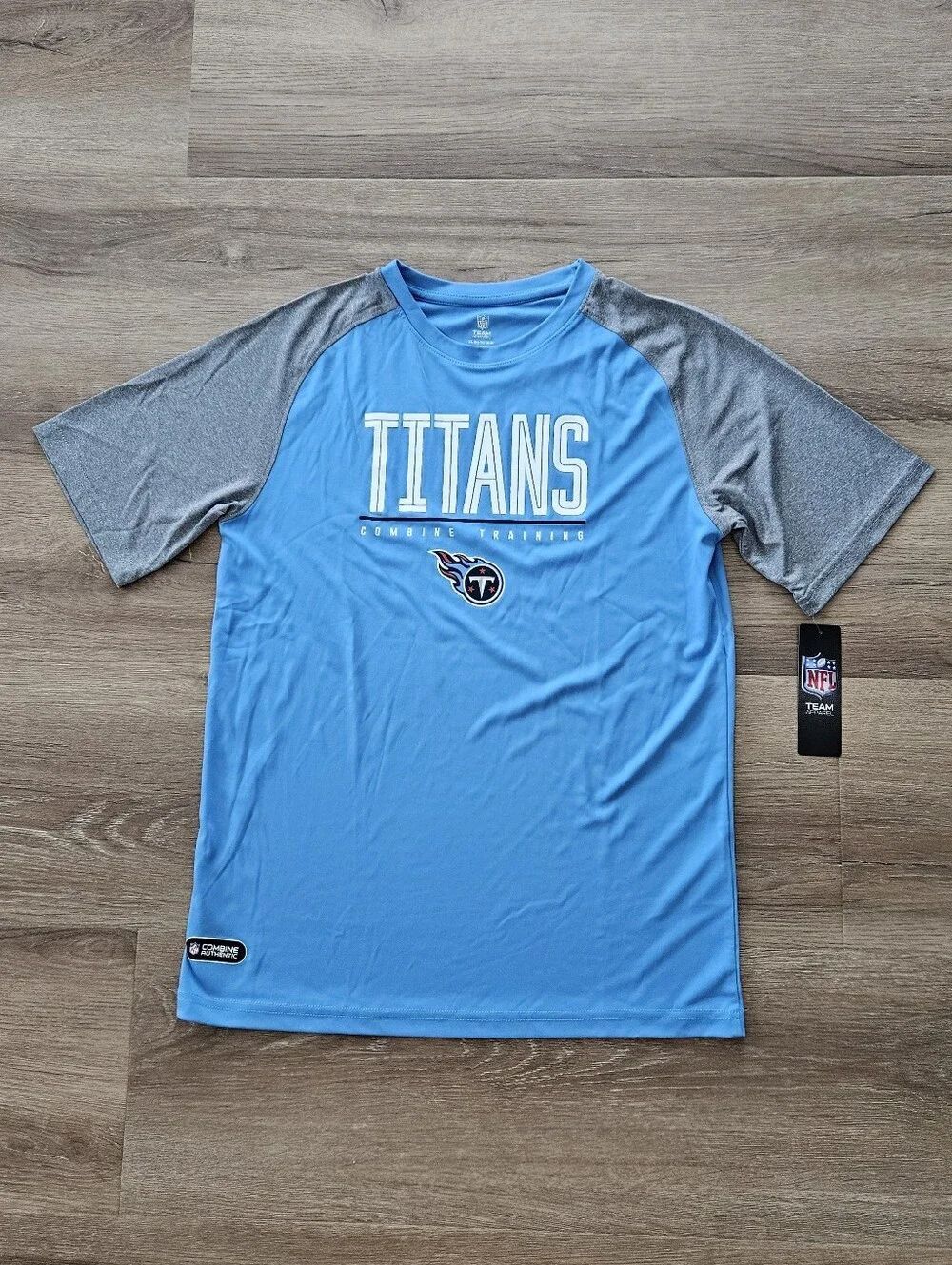 Tennessee Titans Light Blue Performance Tee Youth Size XL